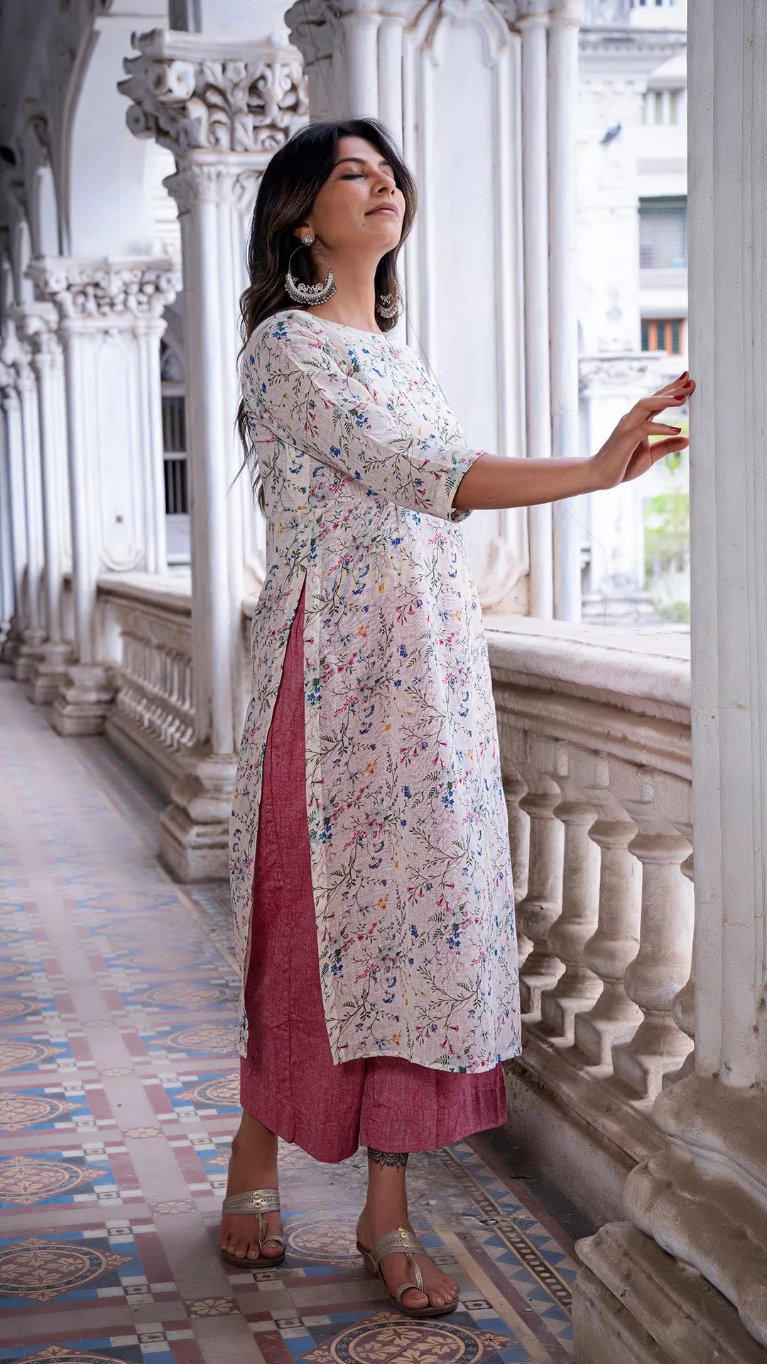 Garden of Dream Linen Kurta