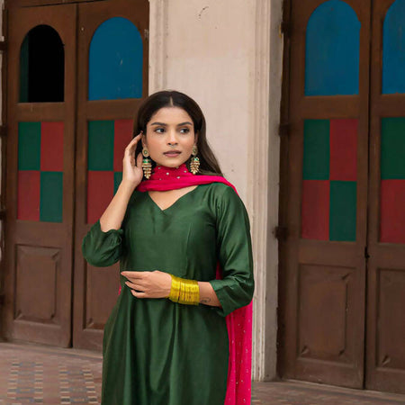 EERUM CHANDERI KURTA & PANTS IN GREEN