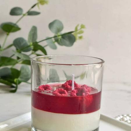 Vanilla Panna Cotta & Strawberry sauce candle