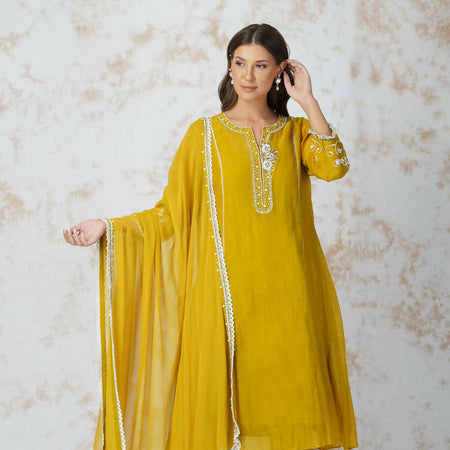 BAROQUE FLOWER MUSTARD KURTA SET