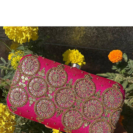 CLASSIC PINK MARODI CLUTCH