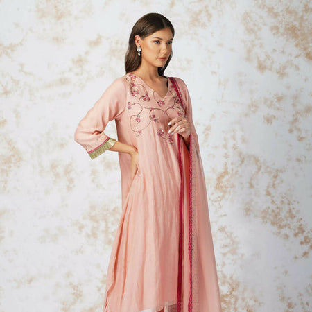 Beaded Flower Asymmetric Kurta Set