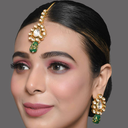 Kundan Gold toned green beaded Maang tikka