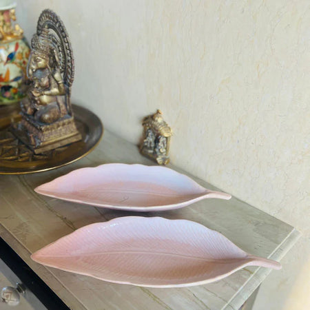 Set of 2 Leaf Platter Pink