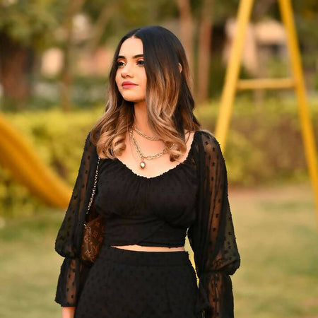 Black Current Knotted Top