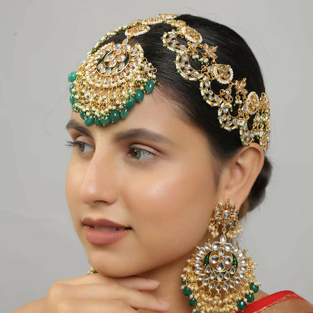 Kundan Chandbali with Statement Matha Patti Set