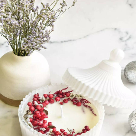 White Dried Flower Christmas Candle