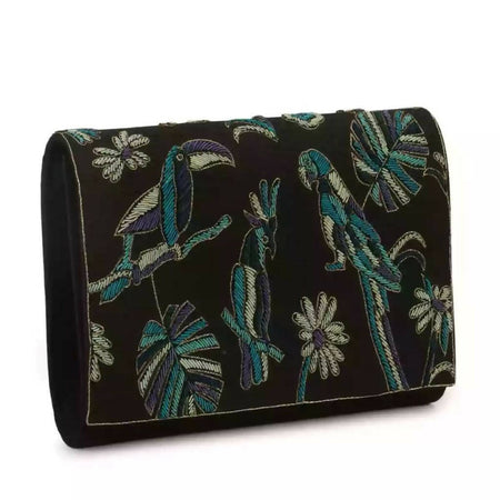 Tota maina clutch