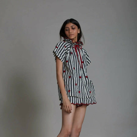 Stripe Tora Shirt and Scallop Shorts Set Black with Red Heart (2 PCS)